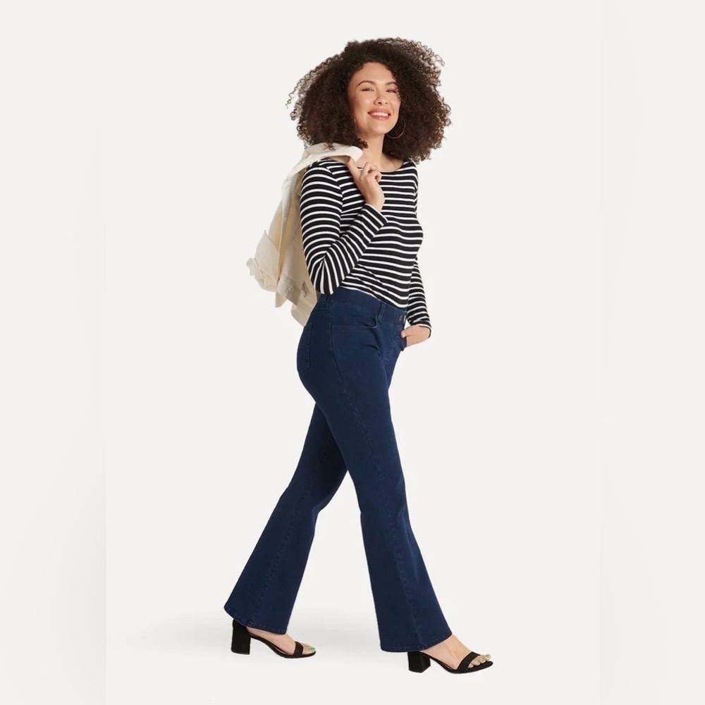 Betabrand | Women's 4-Pocket Bootcut Yoga Denim Dark Indigo Size Medium Tall